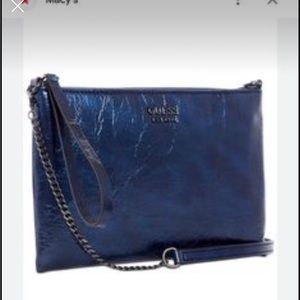BNWT GUESS Starry Sky adjustable Crossbody
W chain detail 22.75"L